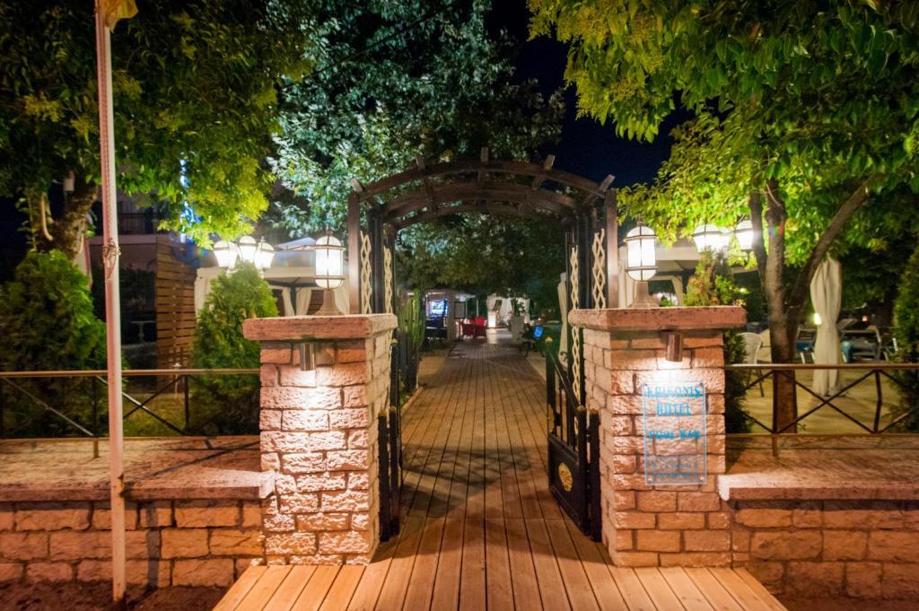 Krikonis Hotel Ioannina Extérieur photo